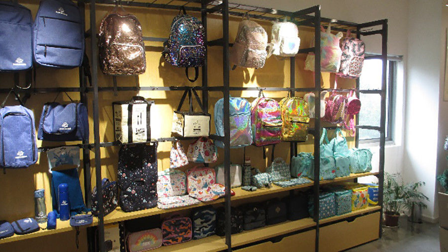 Dongguan Fangxin Gift Manufacturing Co., Ltd. สายการผลิตของโรงงาน